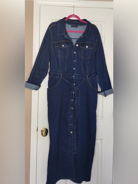 Fashion to Figure Dresses & Skirts - Classic Dark Blue Denim Shirt Dress with Waist Tie